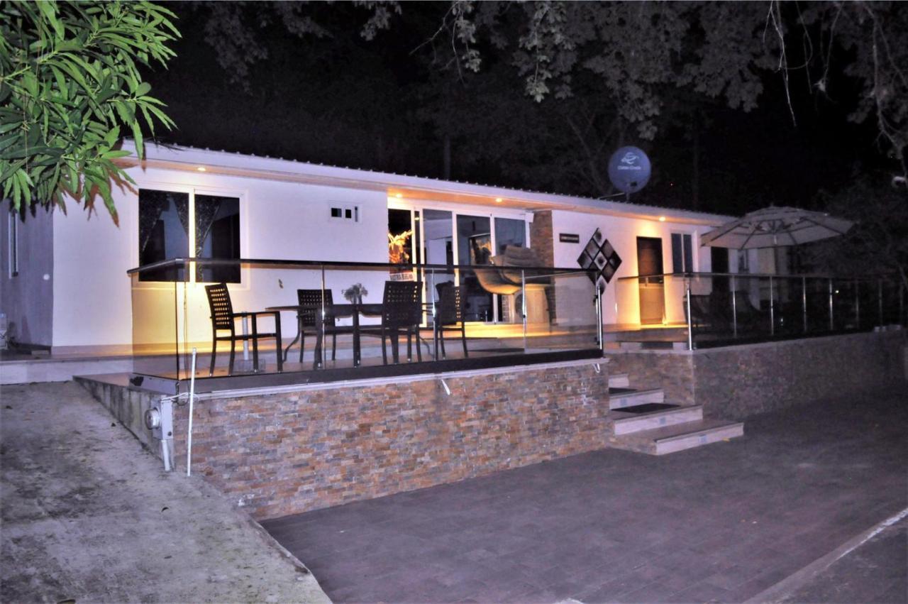 La Romantica Bed and Breakfast Contadora Island Exterior foto