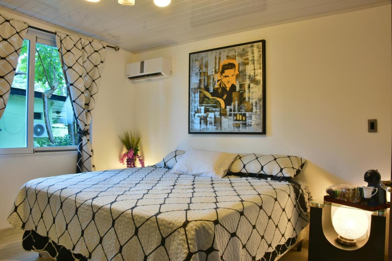 La Romantica Bed and Breakfast Contadora Island Exterior foto